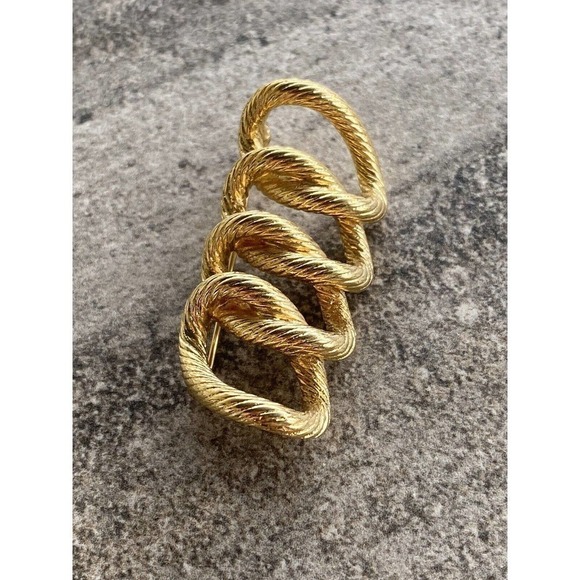 Monet Brooch Vintage Linked Chain Gold Tone - Picture 2 of 5